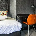 24 Catharine Street Hotel